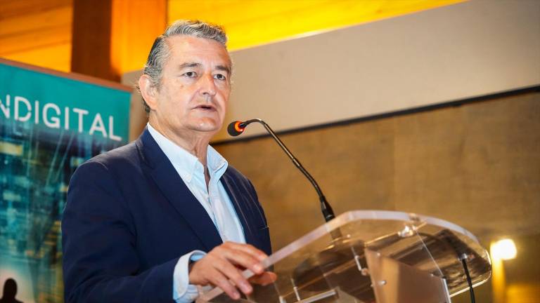 La Junta amaga con recurrir al TC “si se confirma” el acuerdo de financiación singular para Cataluña La Junta amaga con recurrir al TC “si se confirma” el acuerdo de financiación singular para Cataluña