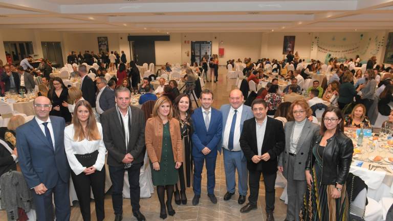 Cena benéfica contra el cáncer Cena benéfica contra el cáncer