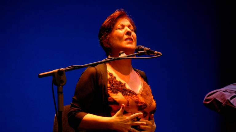 Flamenco con nombre y alma de mujer Flamenco con nombre y alma de mujer