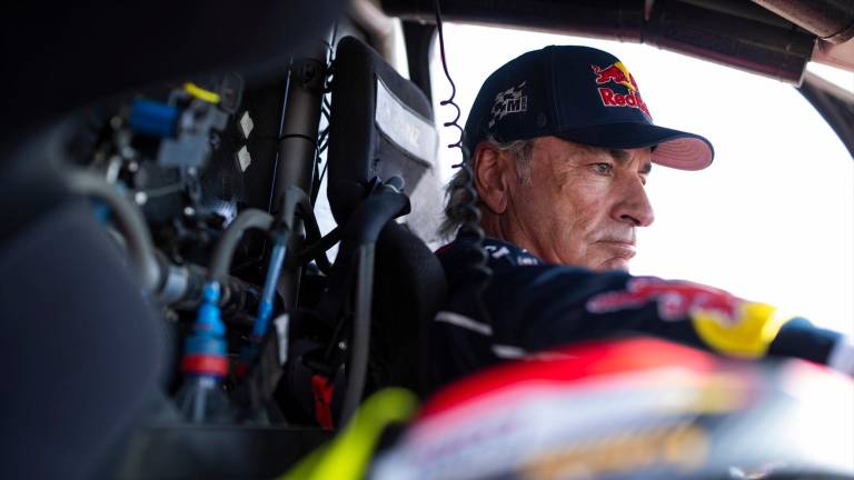 Carlos Sainz, Cristina Gutiérrez y Nani Roma se despiden del Dakar Carlos Sainz, Cristina Gutiérrez y Nani Roma se despiden del Dakar