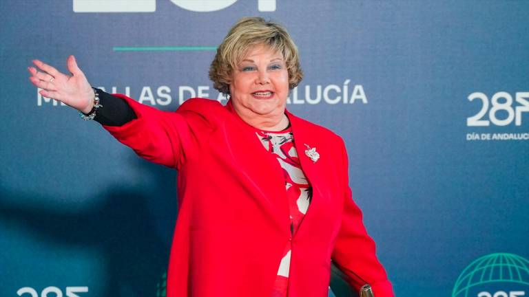 Karina será hoy reconocida con la Medalla de Andalucía de las Artes Karina será hoy reconocida con la Medalla de Andalucía de las Artes