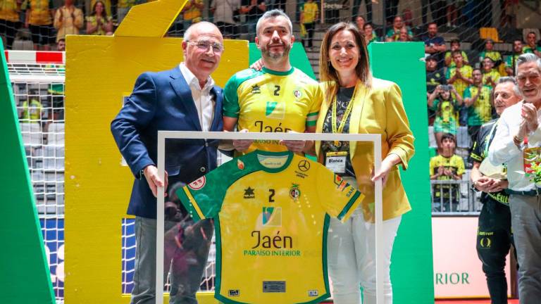 Mauricio Guterres Da Silva: El escudo del Jaén Paraíso Interior FS Mauricio Guterres Da Silva: El escudo del Jaén Paraíso Interior FS