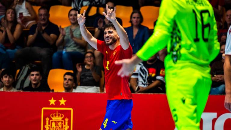 Esteban recupera la senda del gol y Antonio deja su sello ante Armenia (6-2) Esteban recupera la senda del gol y Antonio deja su sello ante Armenia (6-2)