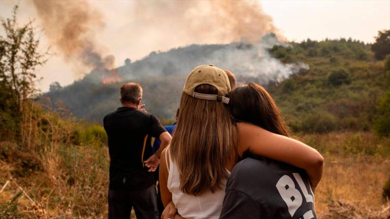 Castilla y León rebaja a seis los “grandes incendios”, con cinco en gravedad 1 Castilla y León rebaja a seis los “grandes incendios”, con cinco en gravedad 1
