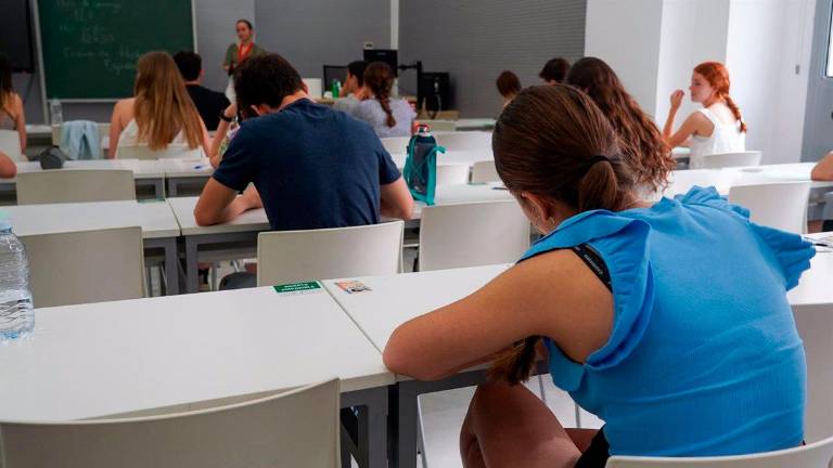 Casi 480 solicitudes para las pruebas de obtención del Graduado en ESO Casi 480 solicitudes para las pruebas de obtención del Graduado en ESO