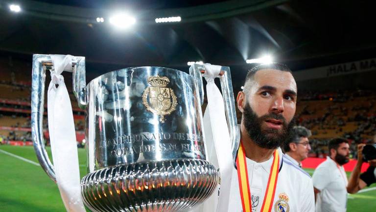 Benzema iguala el récord de Marcelo: 25 títulos con el Real Madrid Benzema iguala el récord de Marcelo: 25 títulos con el Real Madrid