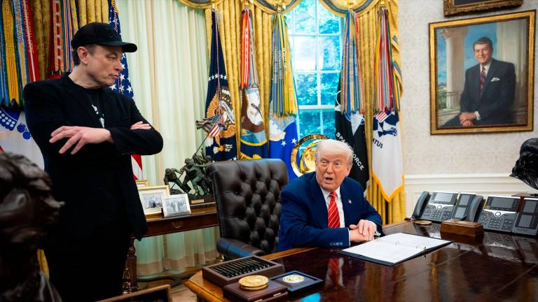 Musk amenaza con “desmantelar” la nave Dragon y rectifica horas después, en medio del rifirrafe con Trump Musk amenaza con “desmantelar” la nave Dragon y rectifica horas después, en medio del rifirrafe con Trump