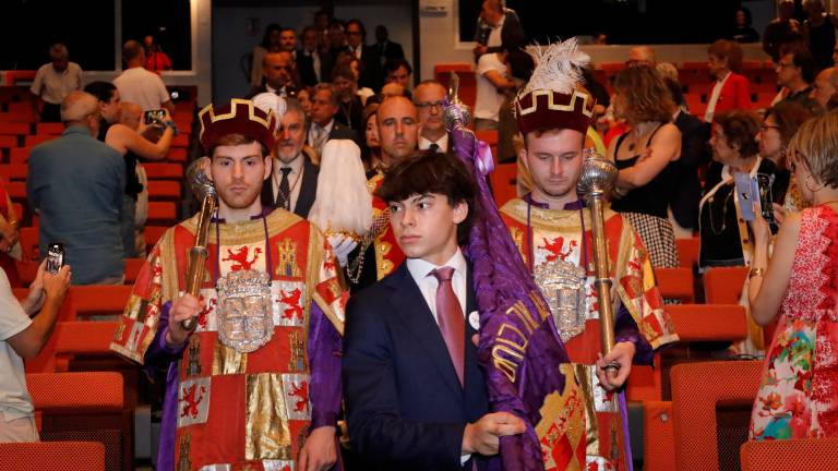 Una noche histórica de reconocimiento y orgullo a un jiennense singular, en imágenes Una noche histórica de reconocimiento y orgullo a un jiennense singular, en imágenes