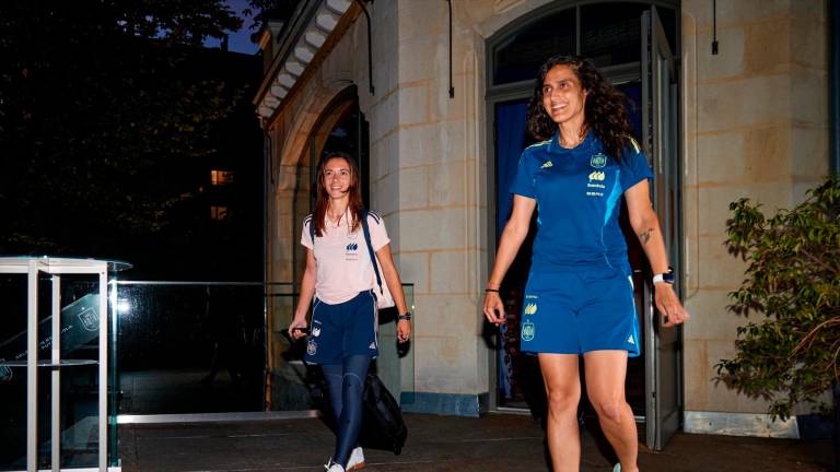 Aitana Bonmatí se reincorpora a la concentración de la selección Aitana Bonmatí se reincorpora a la concentración de la selección