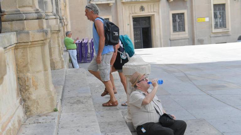 Jaén alcanza de nuevo valores cercanos a los 42º esta semana Jaén alcanza de nuevo valores cercanos a los 42º esta semana
