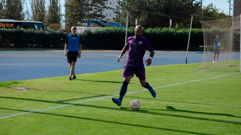 El Real Jaén acelera las renovaciones, ahora Espín El Real Jaén acelera las renovaciones, ahora Espín