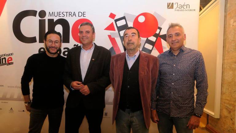 José Luis Garci llega a la capital para presentar “El crack cero” José Luis Garci llega a la capital para presentar “El crack cero”