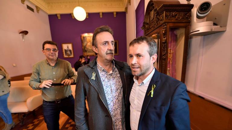 Los agricultores jiennenses alzan la voz en sus plazas Los agricultores jiennenses alzan la voz en sus plazas
