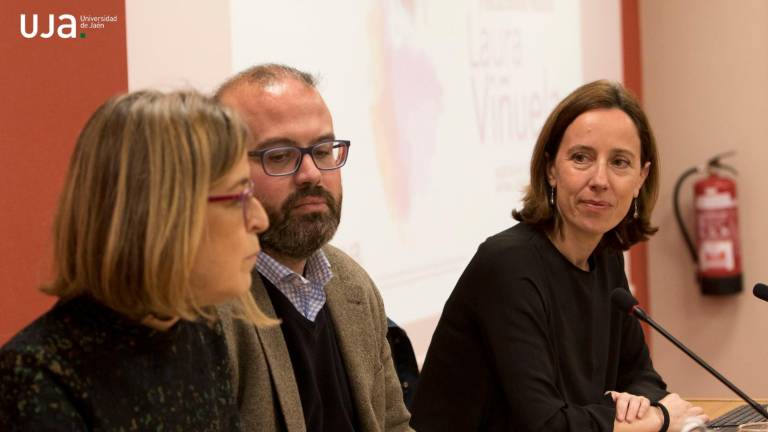Laura Viñuela habla de la presencia y el papel de la mujer en la música Laura Viñuela habla de la presencia y el papel de la mujer en la música
