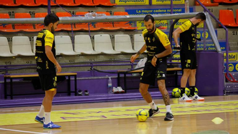 El balón rueda otra vez en La Salobreja