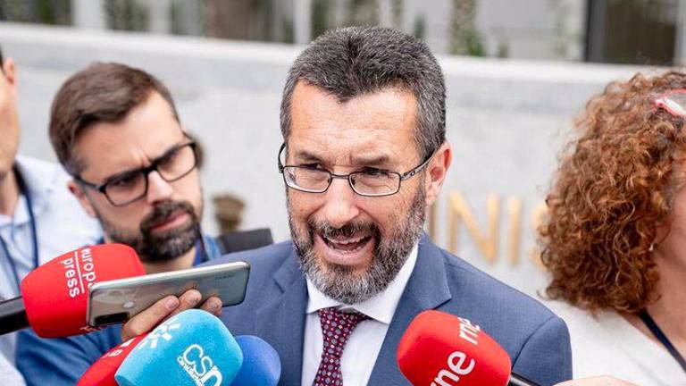 El alcalde de La Línea teme una “hiperinflación” del precio de la vivienda tras el acuerdo sobre Gibraltar El alcalde de La Línea teme una “hiperinflación” del precio de la vivienda tras el acuerdo sobre Gibraltar