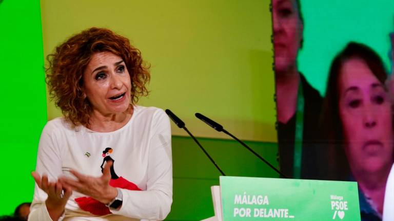 María Jesús Montero advierte al PP: “Vamos a agotar la legislatura” María Jesús Montero advierte al PP: “Vamos a agotar la legislatura”