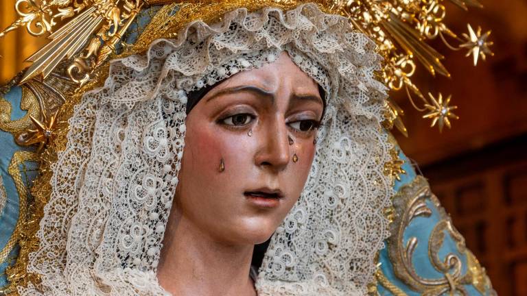 La Hermandad de la Macarena pide respeto tras las “burlas” de varios medios La Hermandad de la Macarena pide respeto tras las “burlas” de varios medios