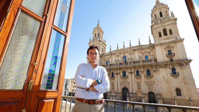 Agustín González exige explicaciones a Montero sobre la refinanciación de la deuda Agustín González exige explicaciones a Montero sobre la refinanciación de la deuda