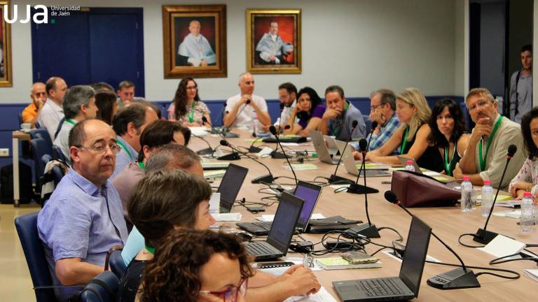 Por la mejora de la sostenibilidad en el olivar Por la mejora de la sostenibilidad en el olivar