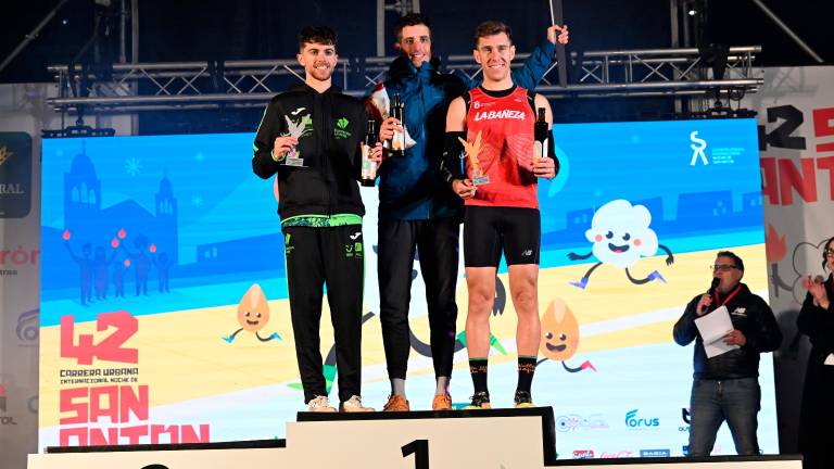 El podio de la San Antón con todos los ganadores El podio de la San Antón con todos los ganadores