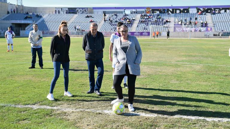 El Real Jaén pone la quinta marcha en un partido con dos caras