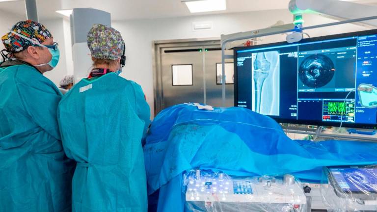 Cirujanos vasculares del Hospital de Jaén forman a especialistas internacionales Cirujanos vasculares del Hospital de Jaén forman a especialistas internacionales