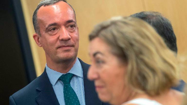 García Castellón imputa al que fuera número dos de Interior con el PP por presuntas presiones al abogado de Bárcenas García Castellón imputa al que fuera número dos de Interior con el PP por presuntas presiones al abogado de Bárcenas