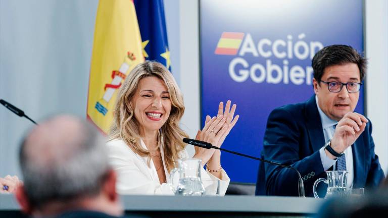 El Gobierno da luz verde a la rebaja de la jornada laboral a 37,5 horas semanales El Gobierno da luz verde a la rebaja de la jornada laboral a 37,5 horas semanales