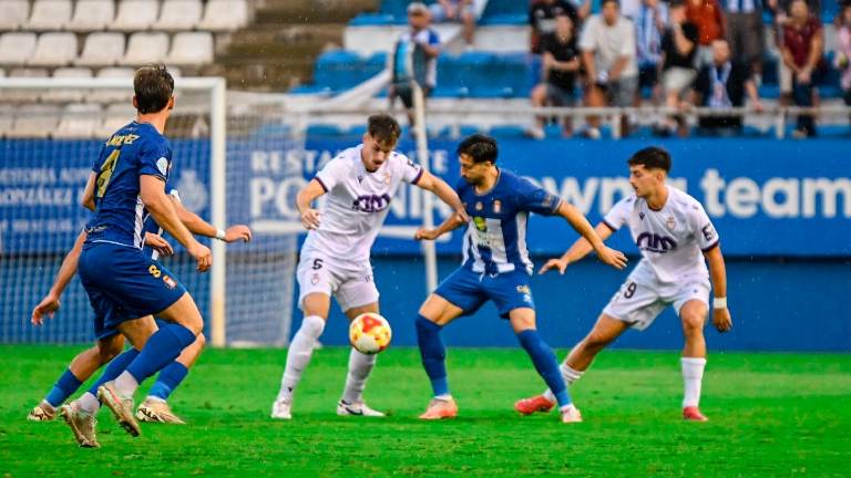 El Real Jaén puntúa en Lorca en un comienzo esperanzador en Segunda Federación (0-0) El Real Jaén puntúa en Lorca en un comienzo esperanzador en Segunda Federación (0-0)