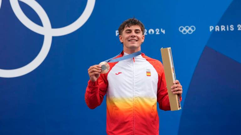 Pau Echaniz, medalla de bronce en K1 de piragüismo en eslalon Pau Echaniz, medalla de bronce en K1 de piragüismo en eslalon