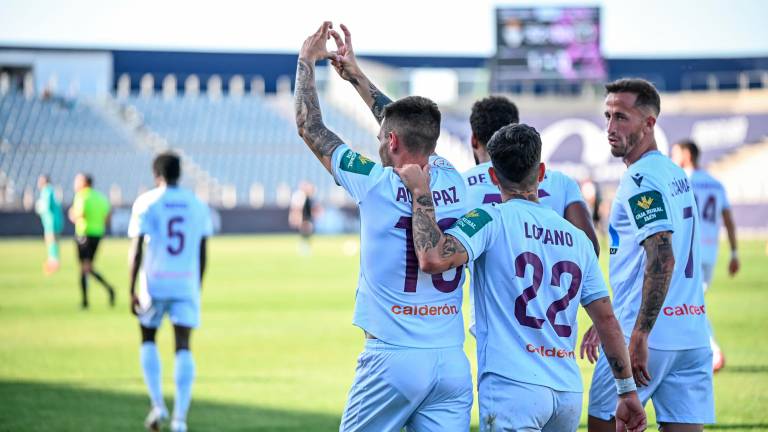 El Real Jaén gana con una mala imagen (1-0) y el Malagueño está cerca de ser campeón y ascender El Real Jaén gana con una mala imagen (1-0) y el Malagueño está cerca de ser campeón y ascender