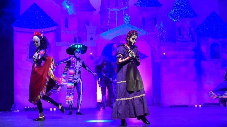 “Qué festín”en el Infanta Leonor pone a cantar a las familias los éxitos de Disney “Qué festín”en el Infanta Leonor pone a cantar a las familias los éxitos de Disney