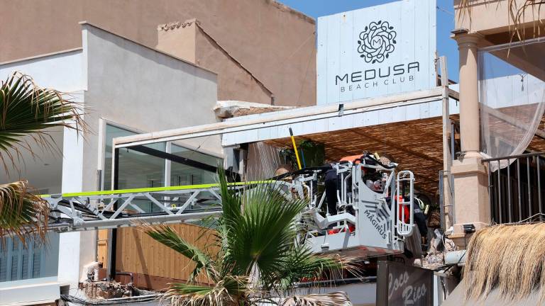El club que se derrumbó dejando cuatro muertos en Palma de Mallorca no contaba con las licencias pertinentes El club que se derrumbó dejando cuatro muertos en Palma de Mallorca no contaba con las licencias pertinentes