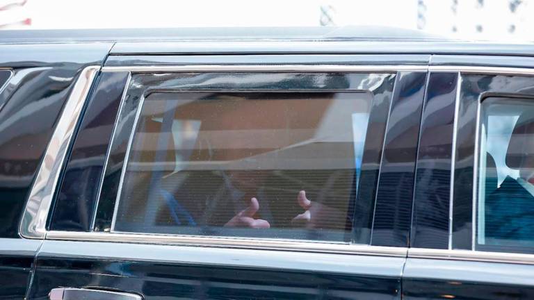 Trump se defiende de sus acusaciones atacando a Biden y a las instituciones Trump se defiende de sus acusaciones atacando a Biden y a las instituciones