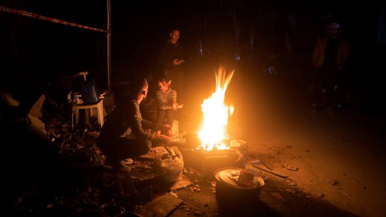 Israel y Hamás anuncian una prórroga de la tregua en Gaza minutos antes de su final Israel y Hamás anuncian una prórroga de la tregua en Gaza minutos antes de su final
