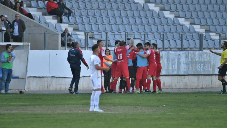 Ridículo del Real Jaén y éxtasis del Torreperogil Ridículo del Real Jaén y éxtasis del Torreperogil