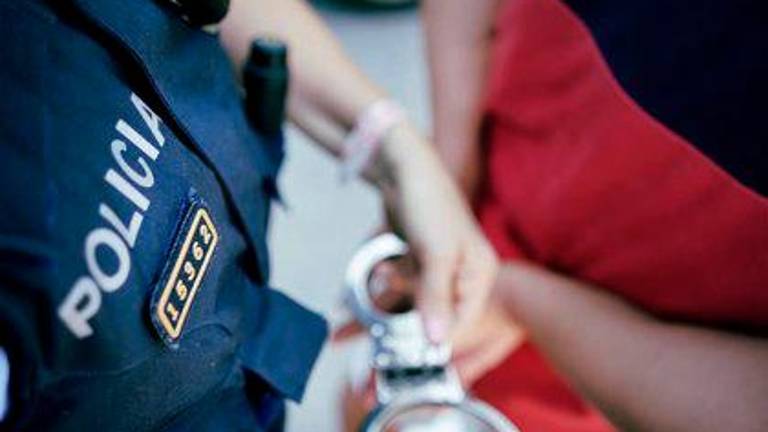 Cae una banda que robaba móviles en provincias, una de ellas Linares Cae una banda que robaba móviles en provincias, una de ellas Linares