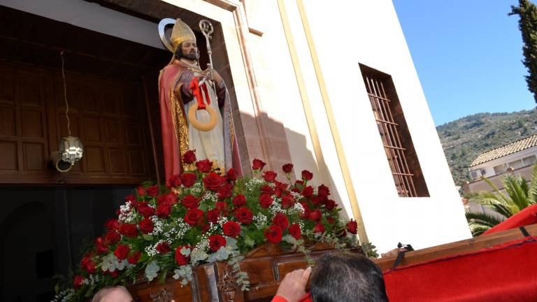 Estallidos de fe por San Blas