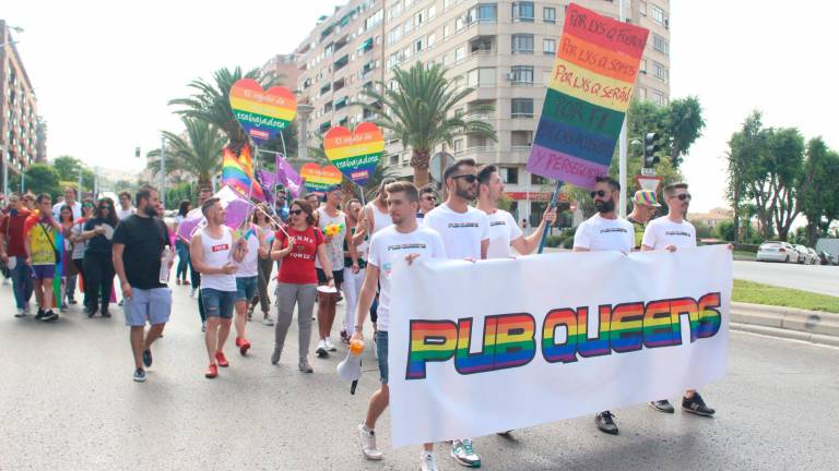 Jaén luce sus colores con orgullo Jaén luce sus colores con orgullo