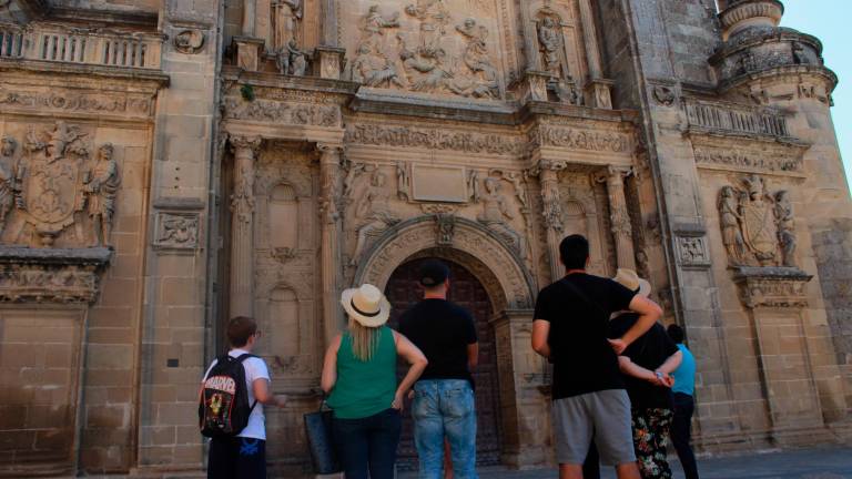 Aumenta el turismo para este mes en Úbeda Aumenta el turismo para este mes en Úbeda
