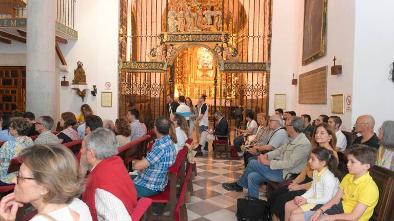 Los jiennenses recorren las calles en una noche única Los jiennenses recorren las calles en una noche única