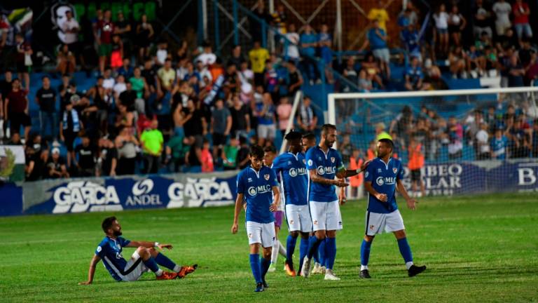 El Linares pone punto final a la pretemporada ante el Córdoba El Linares pone punto final a la pretemporada ante el Córdoba