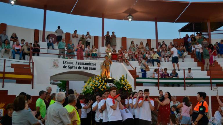 Los naveros se vuelcan en el día grande de San Juan Los naveros se vuelcan en el día grande de San Juan