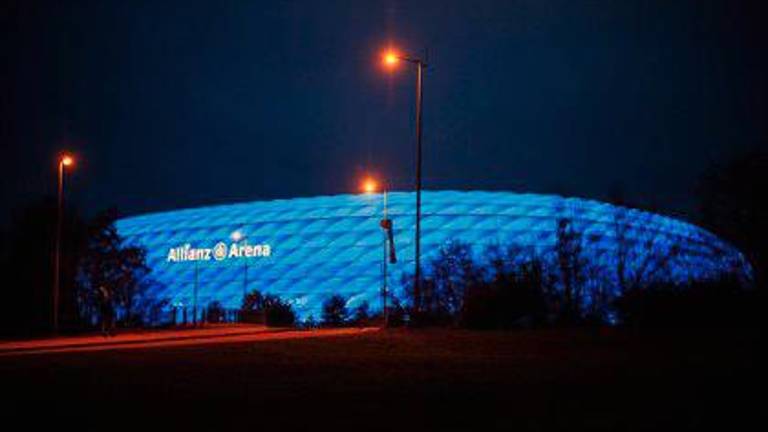 Baviera ordena cerrar los estadios de fútbol en Alemania Baviera ordena cerrar los estadios de fútbol en Alemania