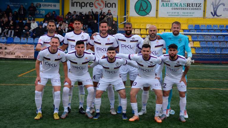 El Real Jaén prolonga su racha y supera el duro escollo del Huétor Tájar (2-3) El Real Jaén prolonga su racha y supera el duro escollo del Huétor Tájar (2-3)