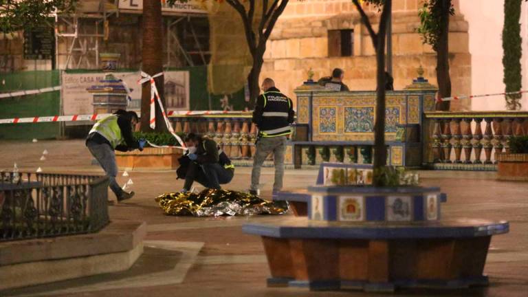 Un sacristán muerto y al menos cuatro heridos en un ataque catalogado de terrorista en dos iglesias de Algeciras Un sacristán muerto y al menos cuatro heridos en un ataque catalogado de terrorista en dos iglesias de Algeciras