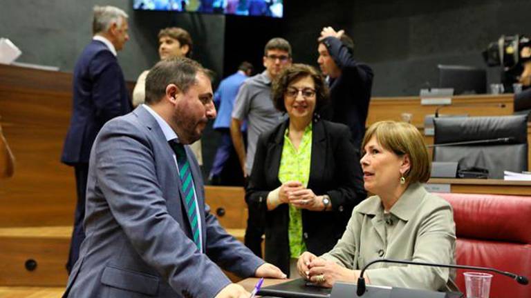 Geroa Bai pacta con el PSN en el Parlamento de Navarra Geroa Bai pacta con el PSN en el Parlamento de Navarra