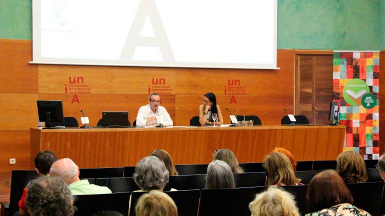 García Montero, un poeta de éxito García Montero, un poeta de éxito