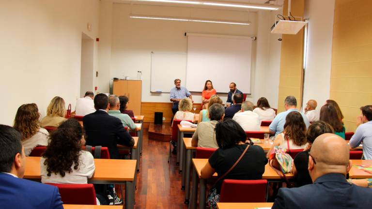 Concluyen las propuestas para “una España con futuro” Concluyen las propuestas para “una España con futuro”